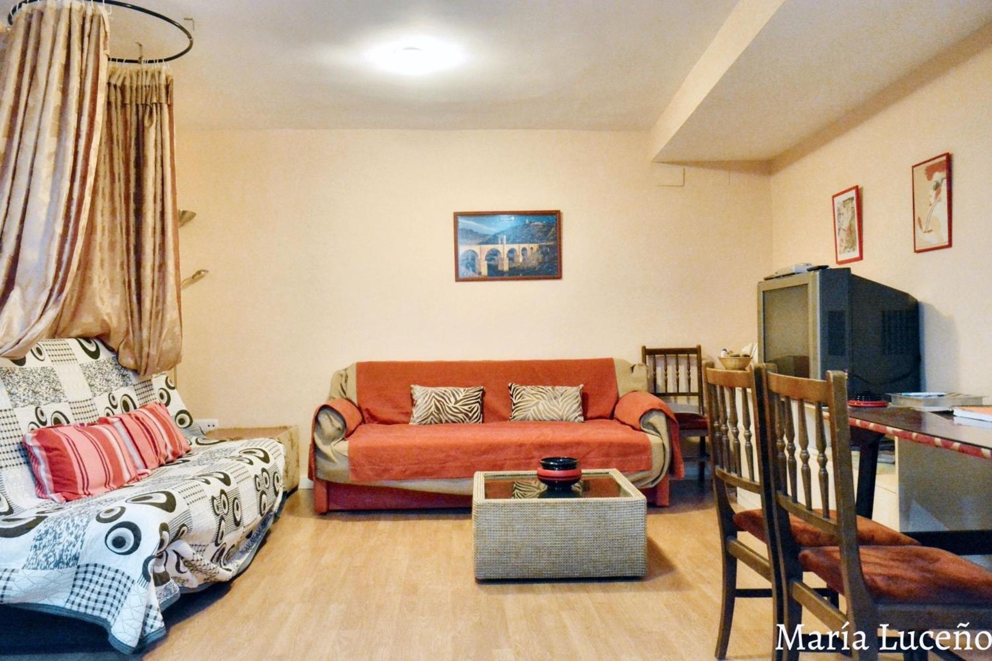 Comfortable Apartment In Caceres 55 M² Welcoming Terrace Exterior photo